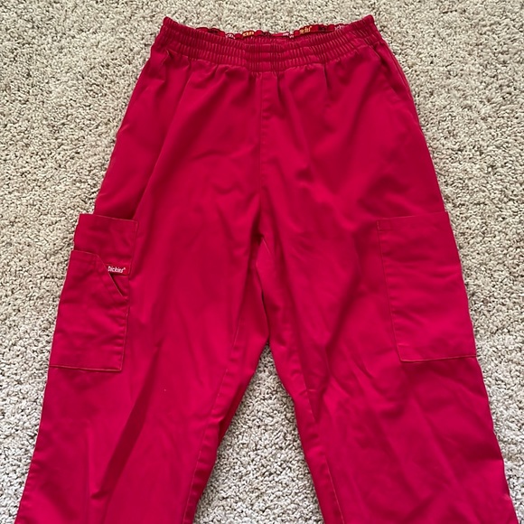RED DICKIES STRETCHY CARGOS - Picture 1 of 4